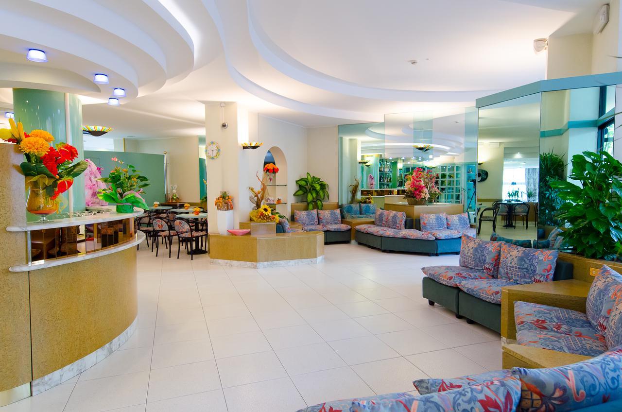 Hotel Ariane Rimini Esterno foto