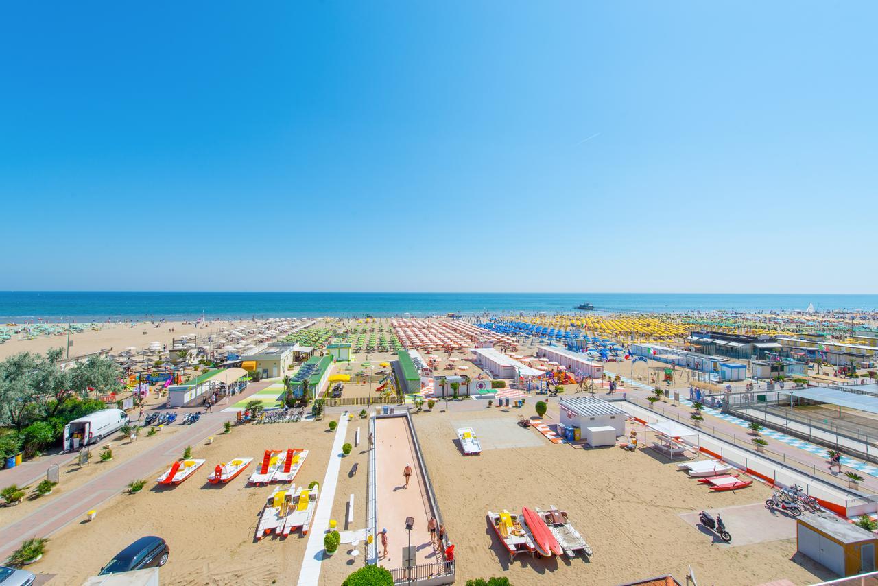 Hotel Ariane Rimini Esterno foto