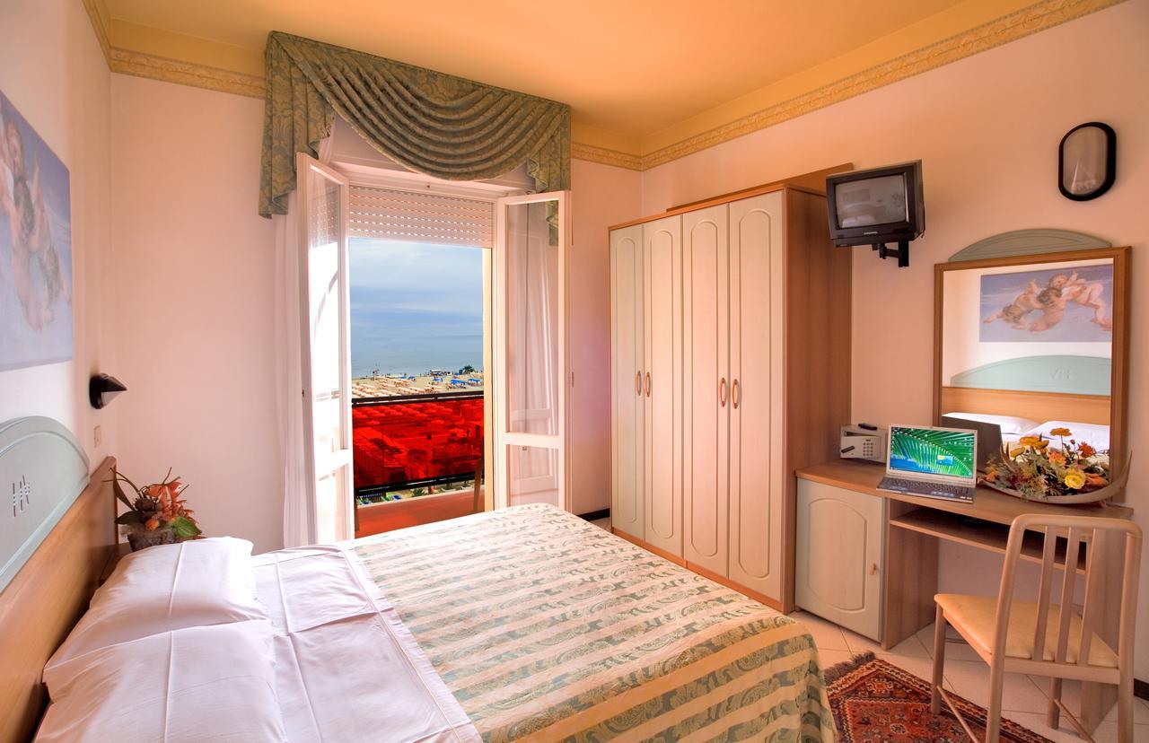 Hotel Ariane Rimini Esterno foto