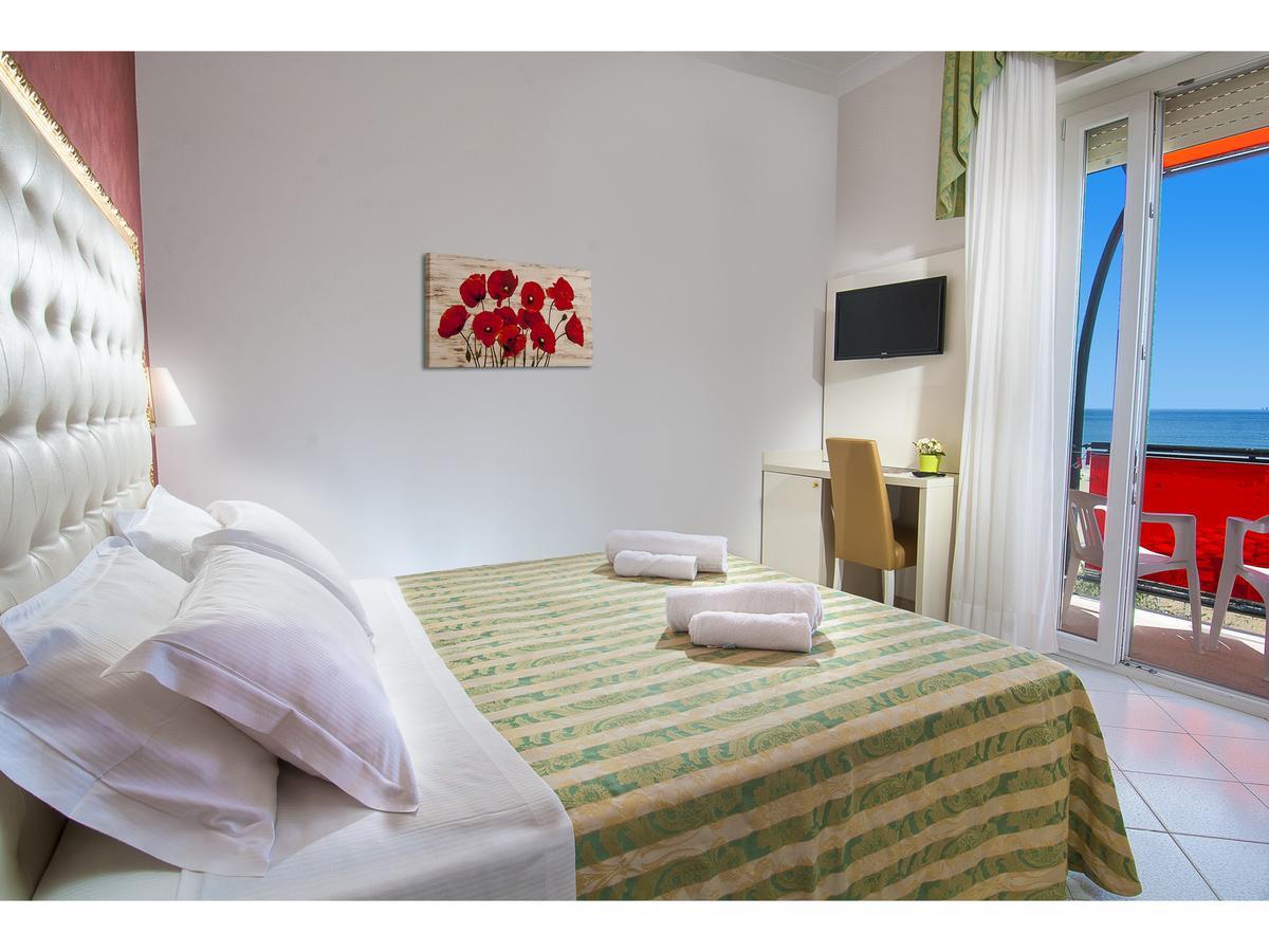 Hotel Ariane Rimini Esterno foto