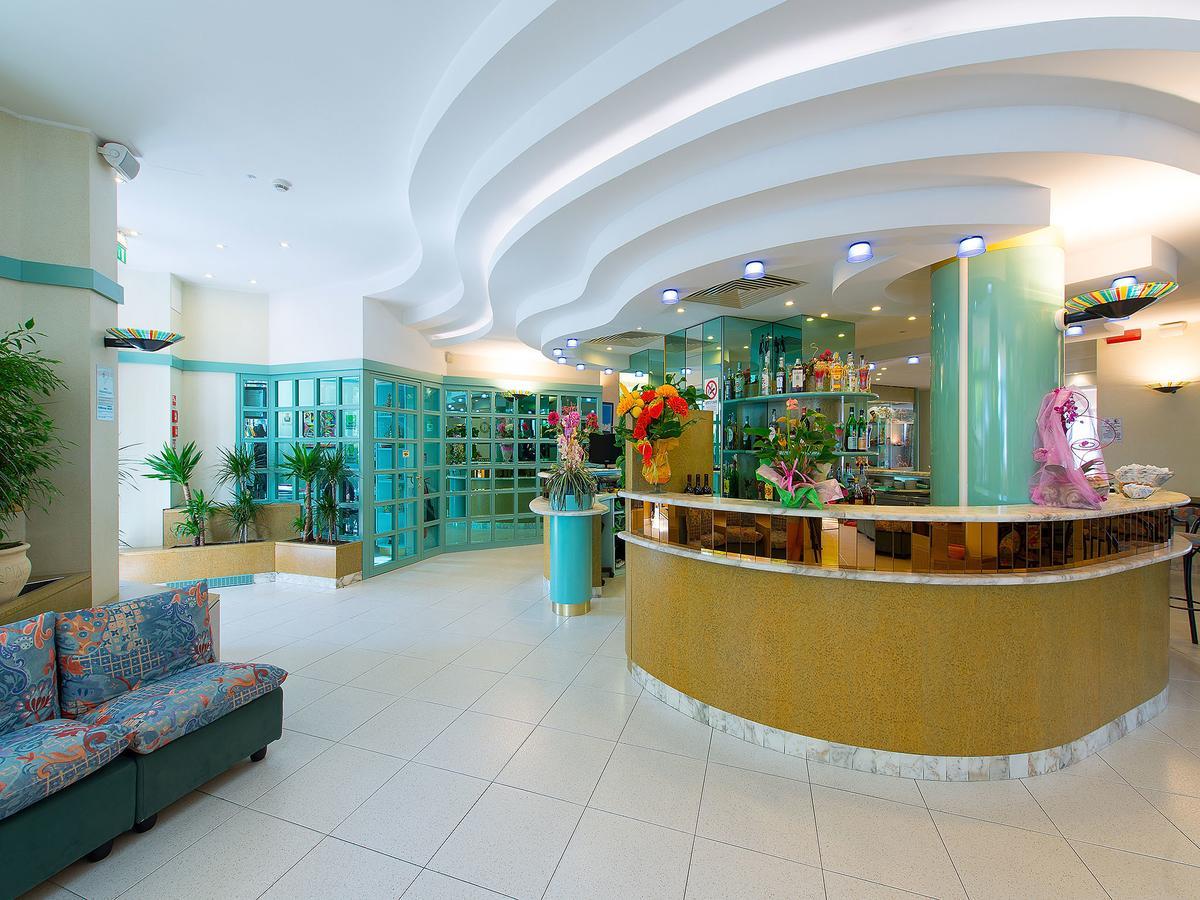 Hotel Ariane Rimini Esterno foto