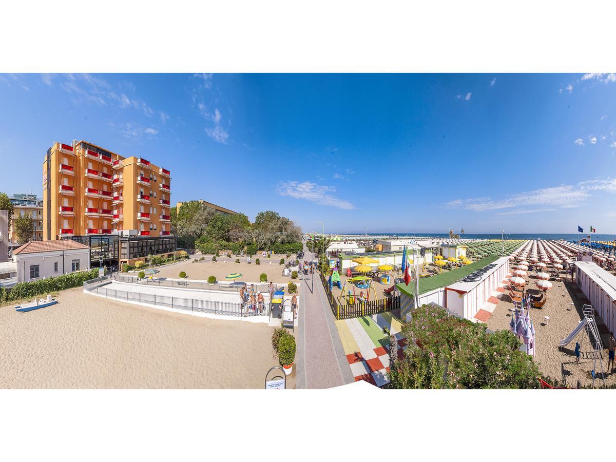 Hotel Ariane Rimini Esterno foto