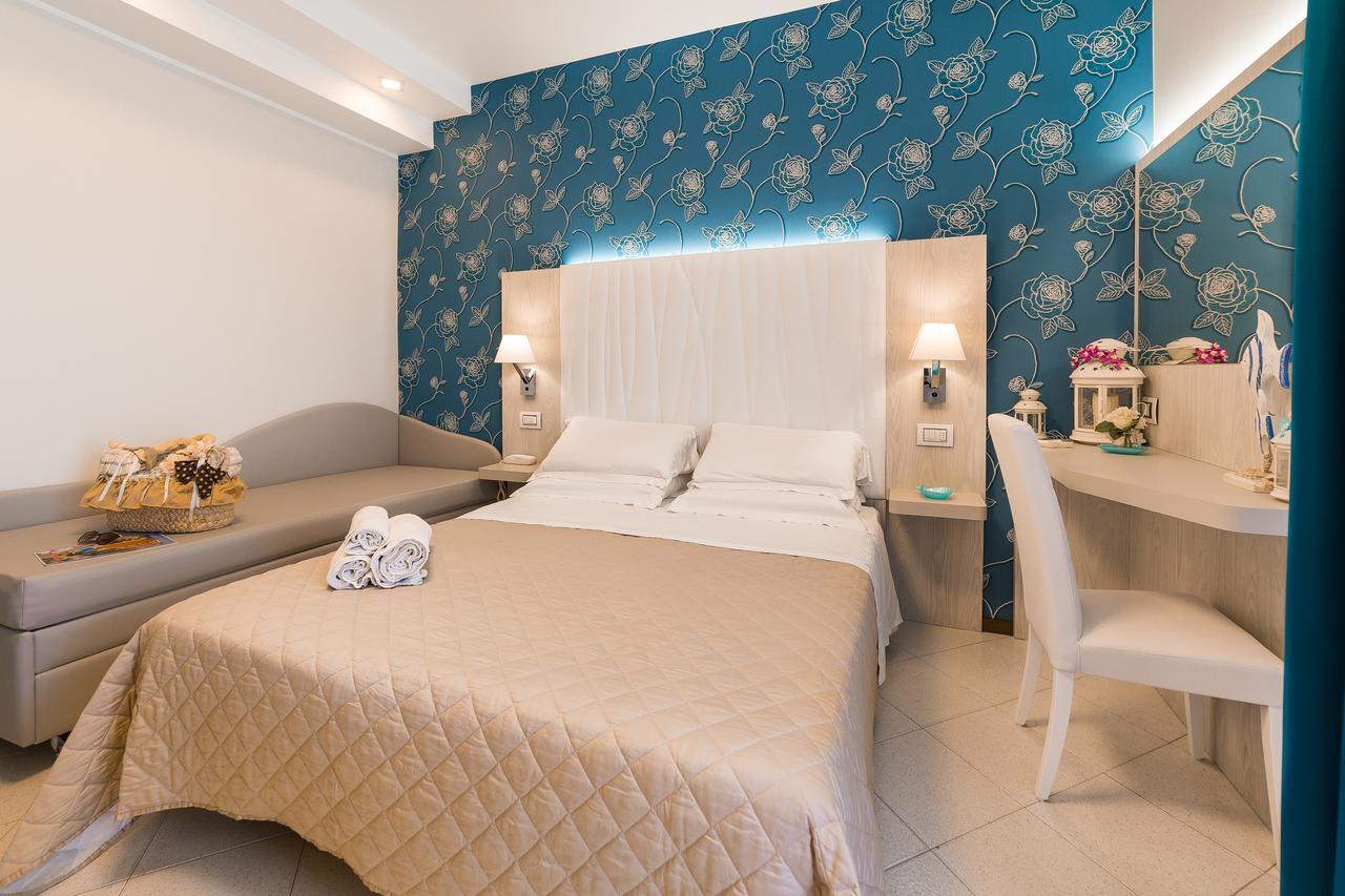 Hotel Ariane Rimini Esterno foto
